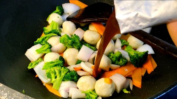 圣迪乐椰香时蔬咖喱鱼丸