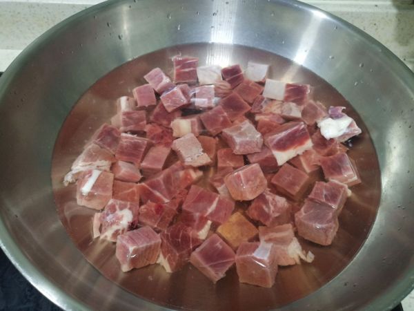 清炖牛肉白萝卜汤