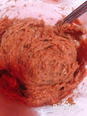 在家制作香酥炸肉丸子的做法