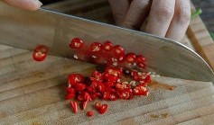 美味的凉拌皮蛋