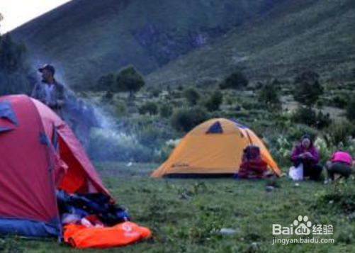 贡嘎莲花湖徒步攻略