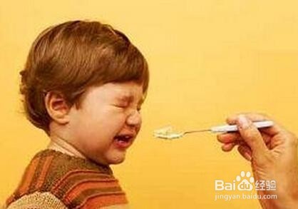 婴儿过敏性鼻炎吃什么好?