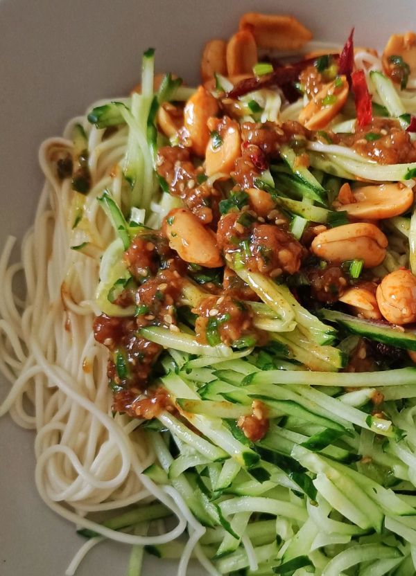 蒜蓉咖喱小凉面