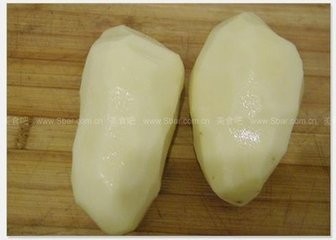 如何在家制作好吃的美味香辣土豆条?