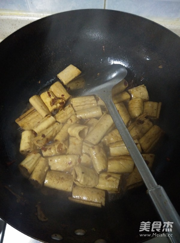 油焖豆筋的做法