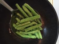 川菜干煸四季豆的做法