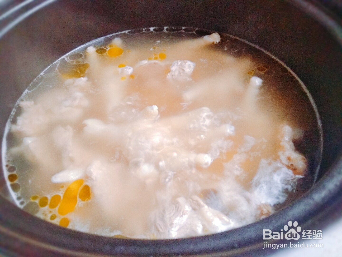 板栗排骨鸡爪汤的做法