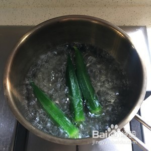 秋葵鸡胸肉卷