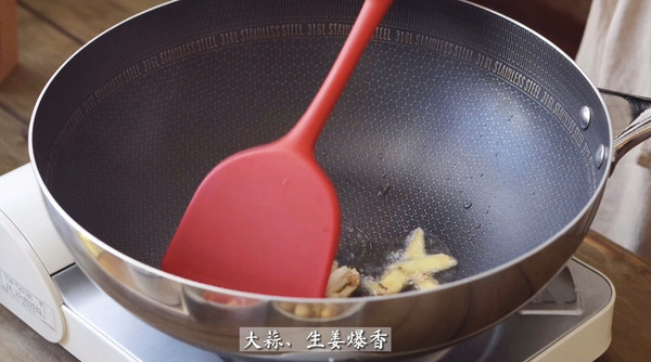 板栗烧鸡鸡肉鲜嫩
