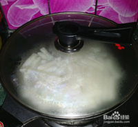 风味辣酱炒年糕