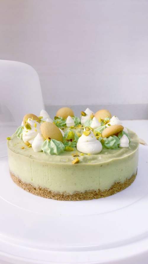 牛油果慕斯蛋糕
