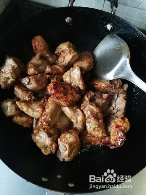 教你怎么做香喷喷的排骨炖土豆
