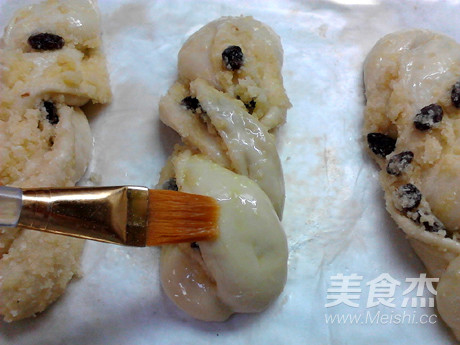 椰蓉提子面包