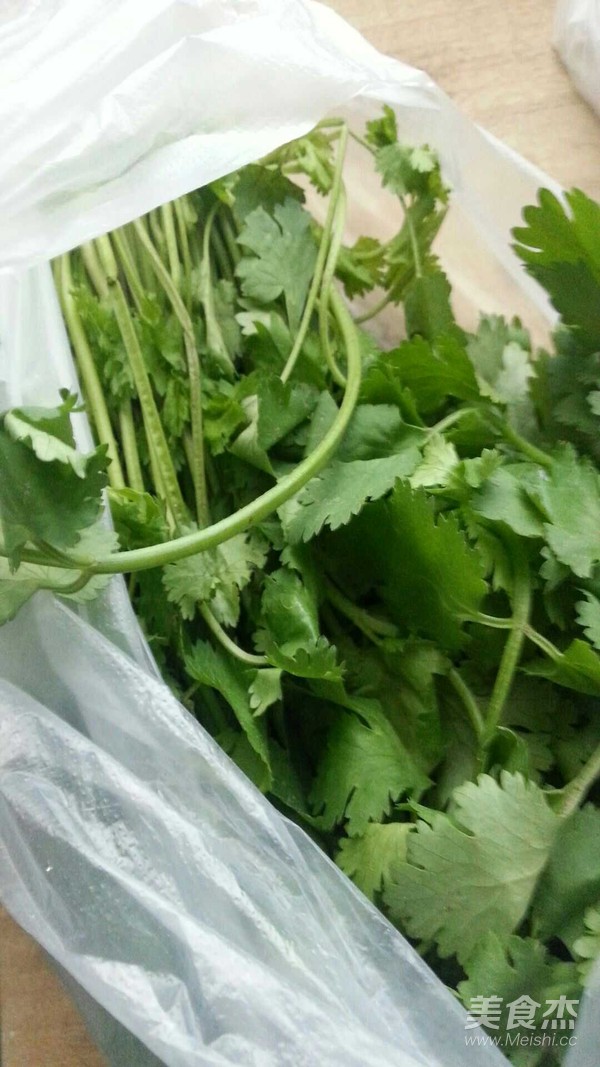 捞拌金针菇的做法