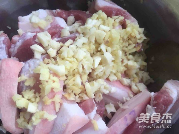 川香粉蒸肉的做法