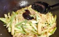 如何做西葫芦炒肉末