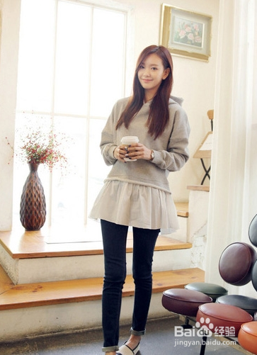 秋季卫衣简约搭 穿出清甜少女味