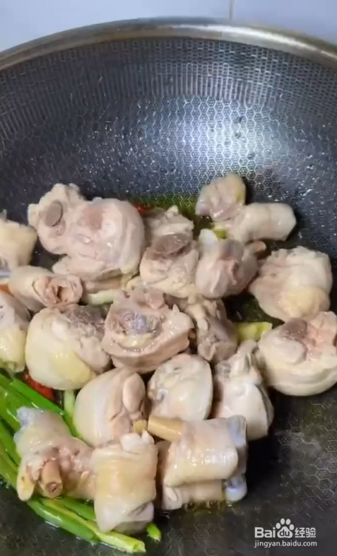 鸡肉烧面的做法