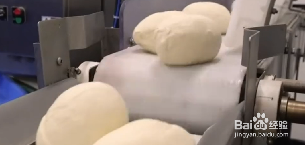 工厂制作披萨的流程