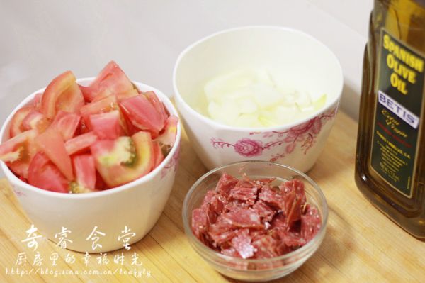 焗番茄酱意大利面