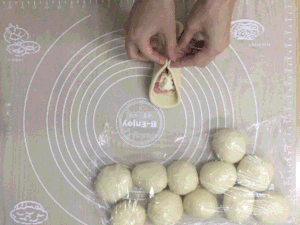 香肠芝士软面包的做法