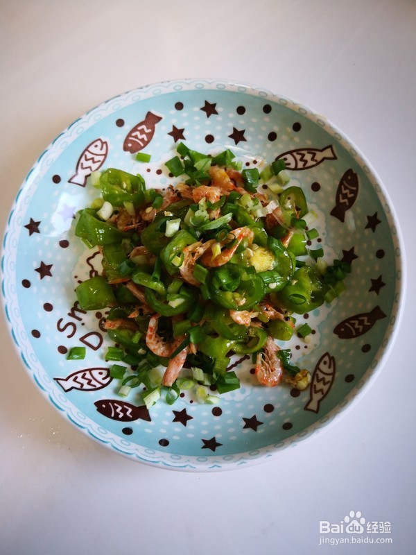 小虾干拌尖椒的做法