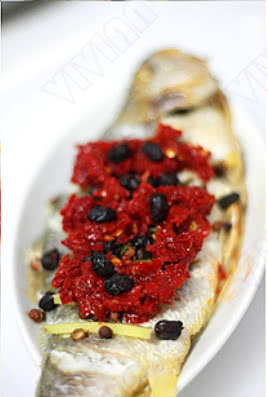 剁椒豆豉蒸黄鱼