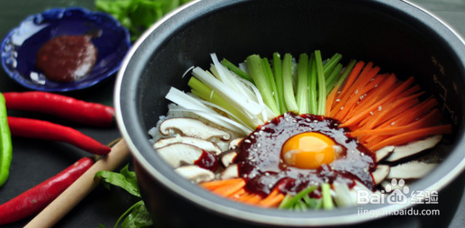 铁釜石锅拌饭的做法