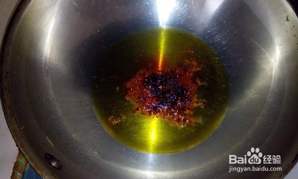 美味可口的麻辣鸡丝面