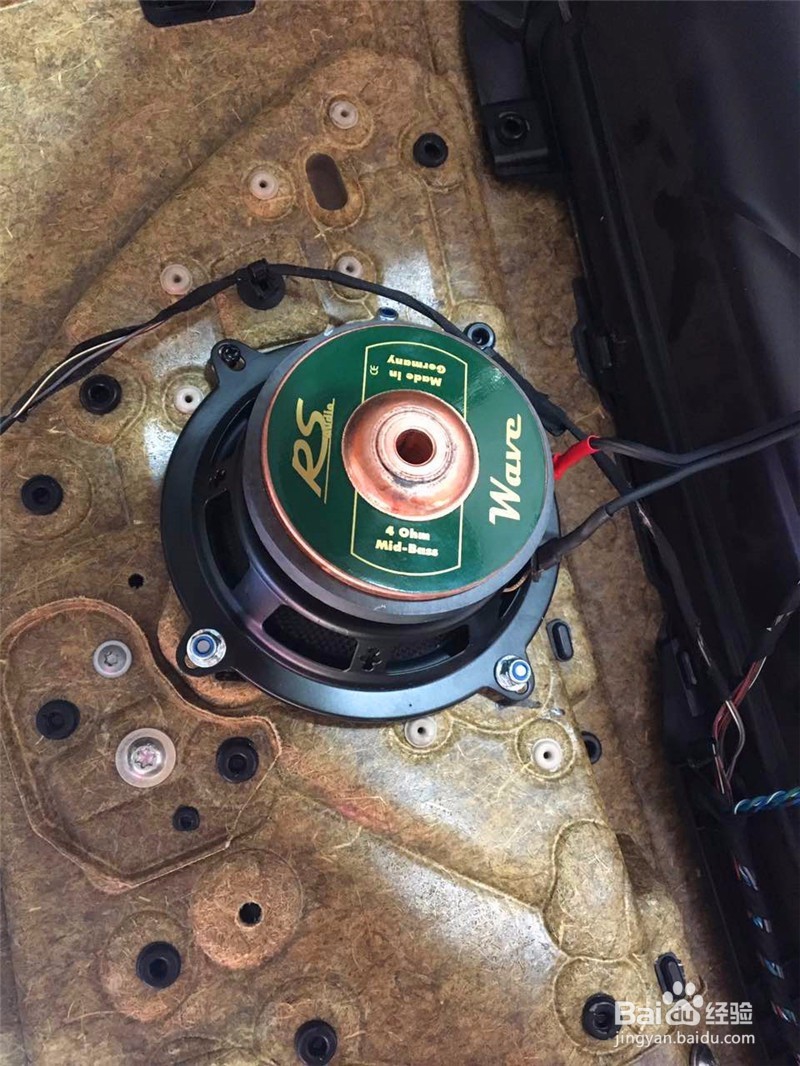 宝马旅行版530改装德国RS音响过程讲解（二）