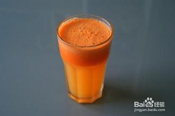 鲜榨果汁——瘦身美容胡萝卜苹果汁