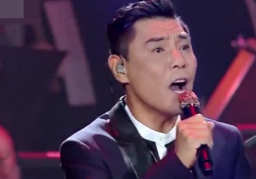 《你是大洪水中的方舟》歌曲原唱是谁