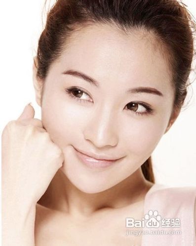 脂肪粒幕后黑手，眼霜太厚or保养失误