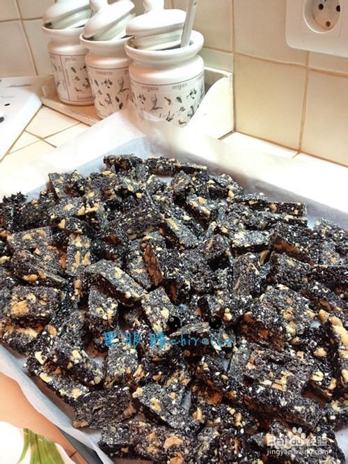 挑战自制力的花生芝麻糖