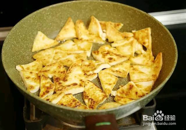 冬菇炒豆腐怎么做