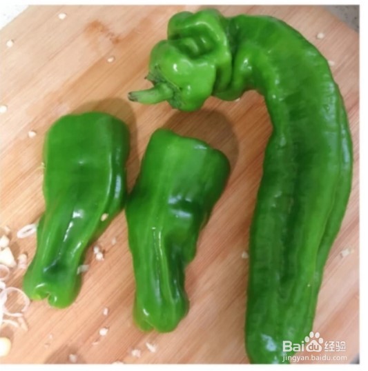 青椒肉丝盖浇饭的做法