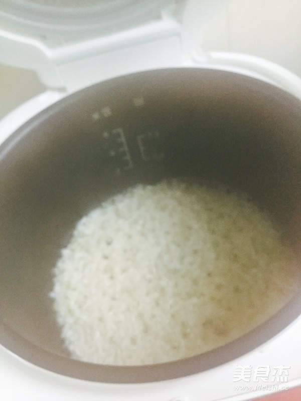 腊肠鸡蛋饭的做法