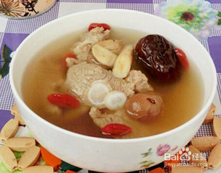西洋参煲鸡汤的做法与功效