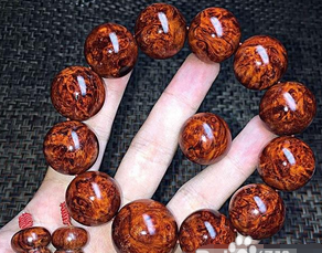 小叶紫檀瘤疤是怎么形成的