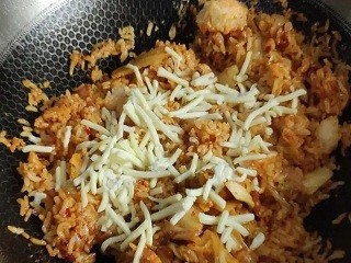泡菜培根芝士炒饭怎么做
