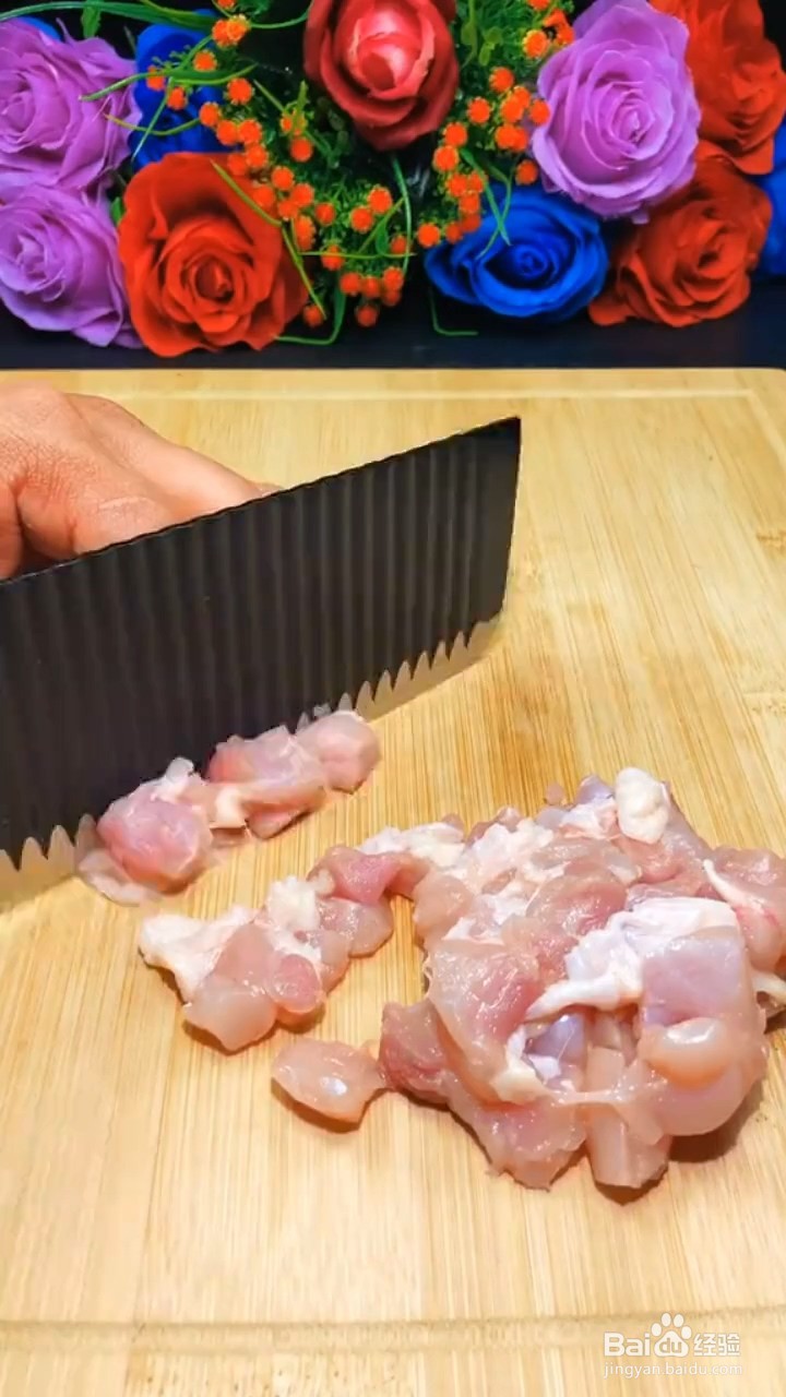 超级下饭易学的辣椒炒鸡腿肉要怎样做
