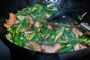 家常版小炒肉