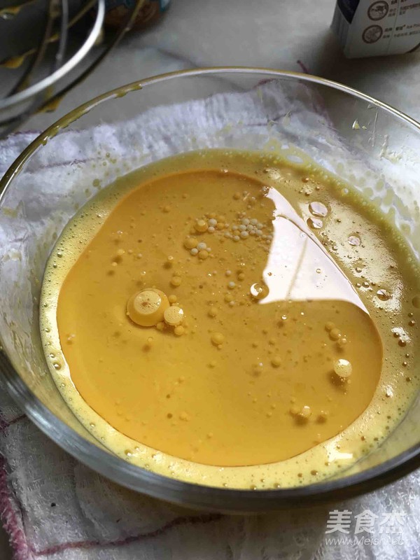 戚风蛋糕卷的做法