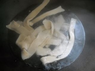 葱香芝麻油泼面