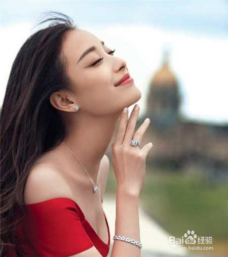 油性皮肤如何祛痘 日常必备的祛痘方法大汇总