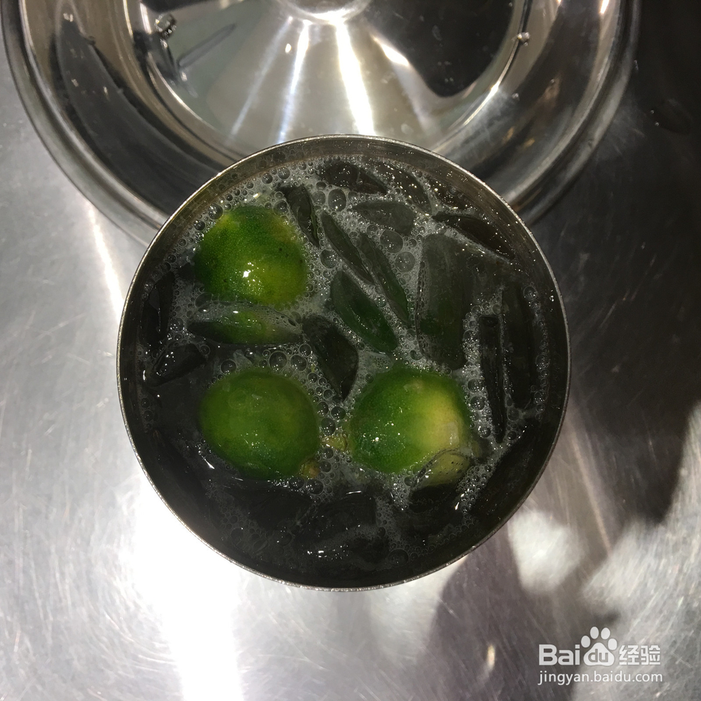 今天你被热到了吗来杯健胃消暑金桔柠檬茶吧