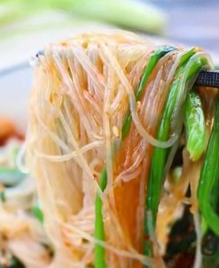 菠菜拌粉丝的做法