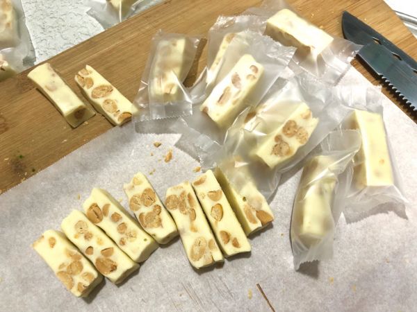 抹茶花生牛轧糖