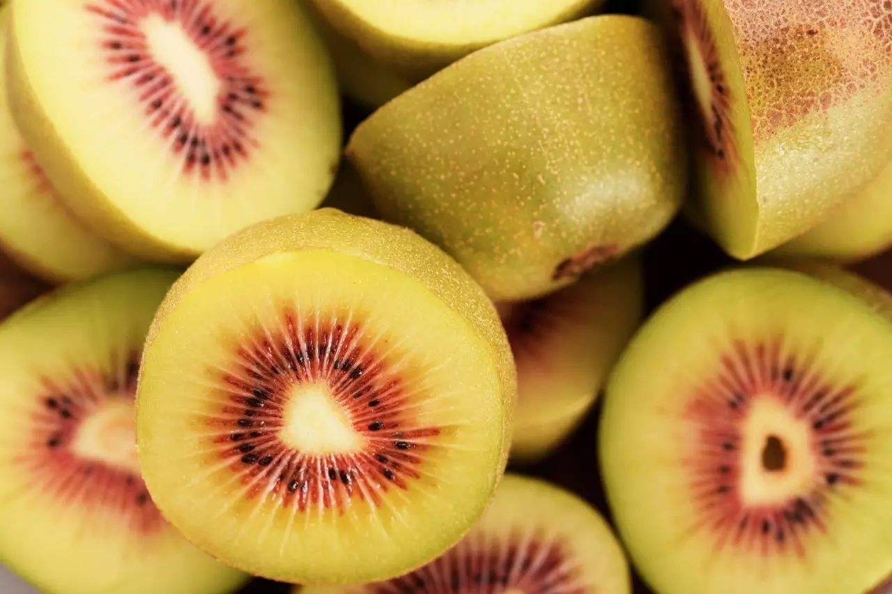 红心猕猴桃是什么季节的