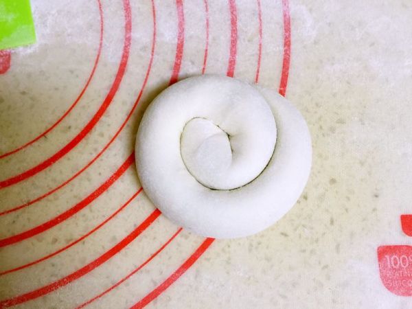 发面黑芝麻糖饼